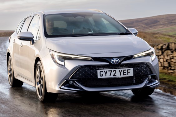 Toyota Corolla Touring Sports (19 on) specifications data