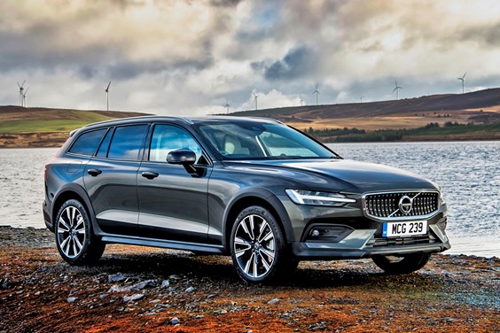 Volvo V60 Cross Country (19-24) specifications data