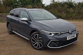 Volkswagen Golf Alltrack (2021) front view