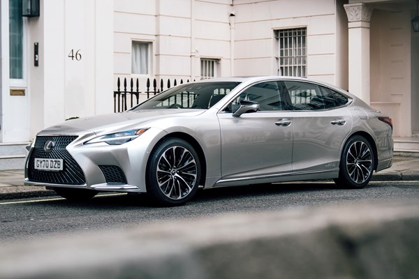 Lexus LS Saloon (from 2017) used prices