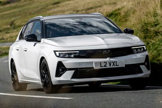 Vauxhall Astra Sports Tourer front driving