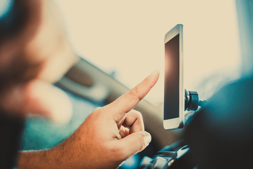 Save money by using your phone as a dash cam learn how!