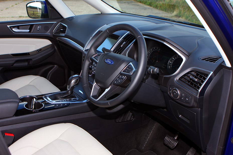 Ford 2016 Galaxy main interior