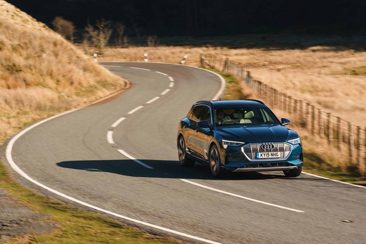 Производительность Audi E-Tron 2019 года
