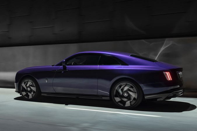 Rolls Royce Spectre rear driving