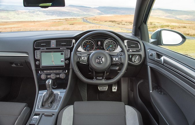Volkswagen Golf R (2014) review, main interior image