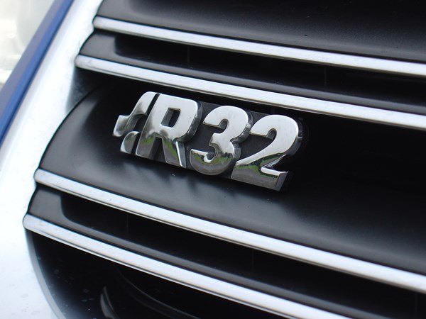 Volkswagen Golf R32 badge