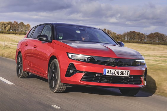 Vauxhall Astra Electric Sports Tourer (24 on) specifications data