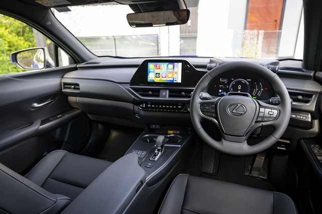 Lexus UX (2024) interior