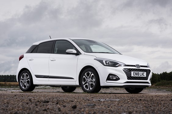 Hyundai i20 Hatchback (15-20) specifications data