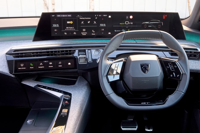 Peugeot e-3008 dashboard is very Star Trek, but we're not convinced by its functionality.