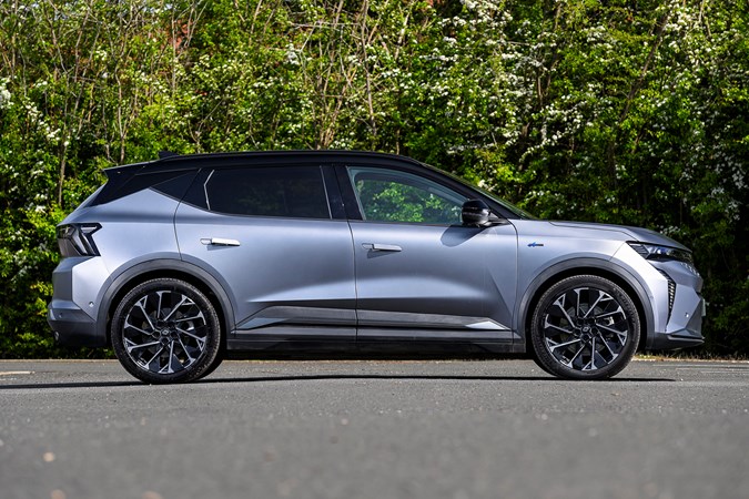 Renault Scenic E-Tech Review: brilliantly innovative