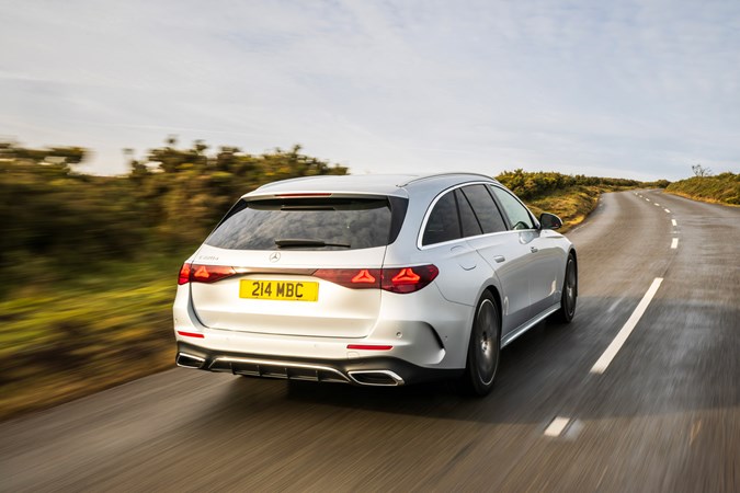 E-Class Estate rear tracking