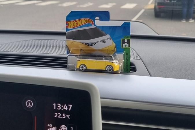 VW ID.Buzz LT Hot Wheels