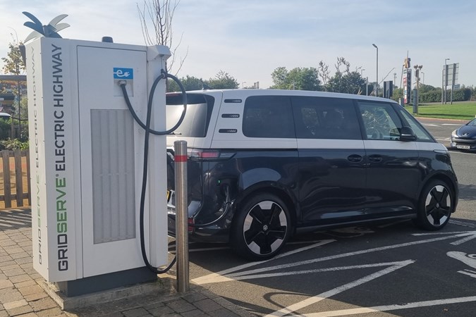 VW ID.Buzz LT rapid charging