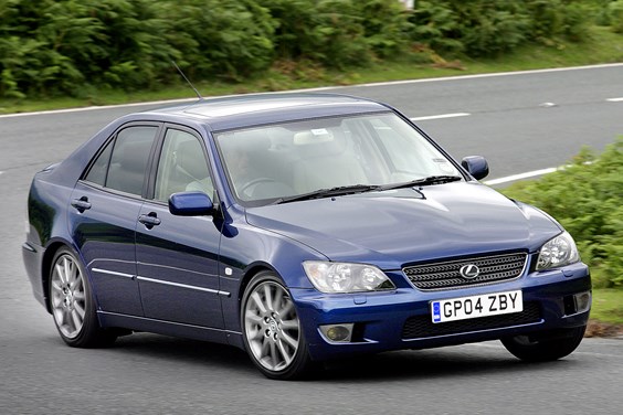 Lexus IS Saloon (99-05) specifications data