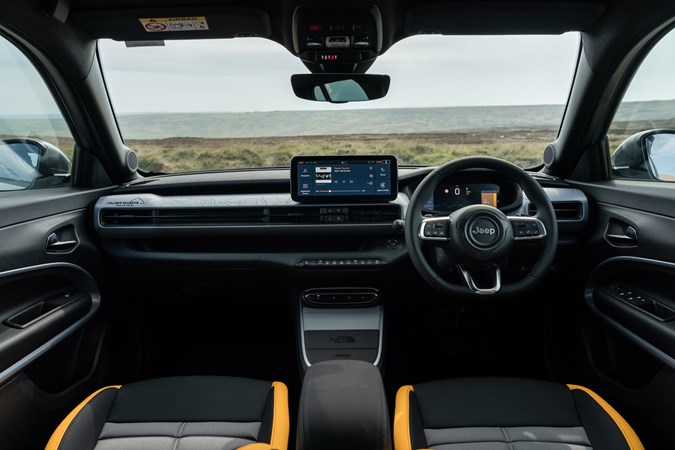 Jeep Avenger 4xe North Face interior
