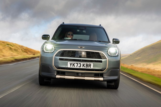 MINI Countryman SUV 2025 in grey, dynamic front