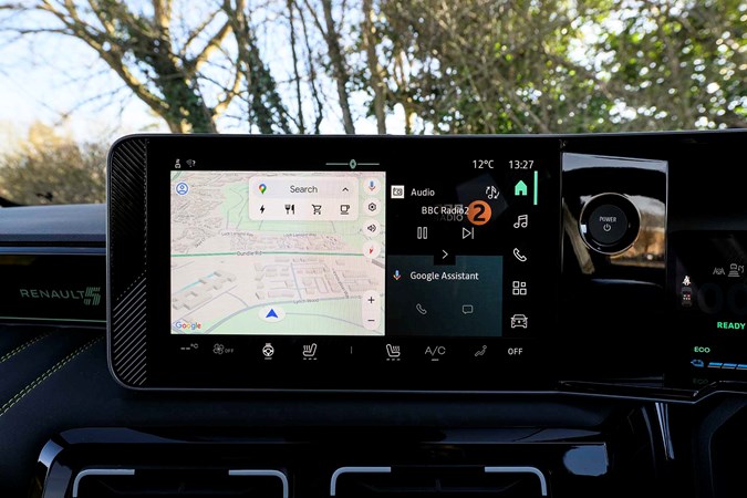 Renault 5 E-Tech review, interior, infotainment screen | Parkers