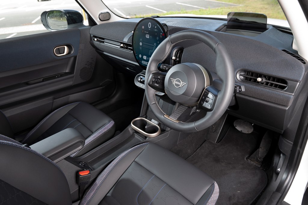 MINI Cooper (2026) interior