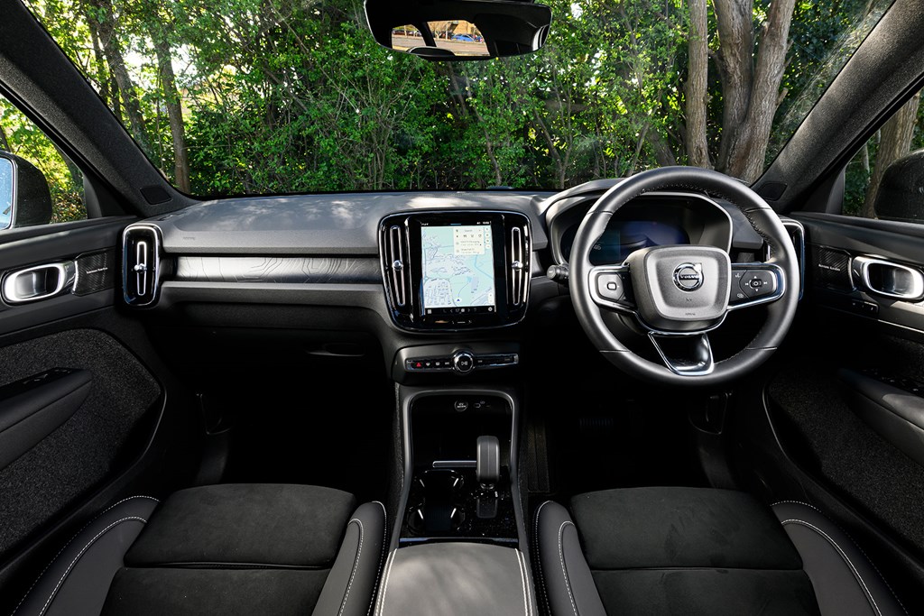 Volvo EX40 (2025) boot space & practicality