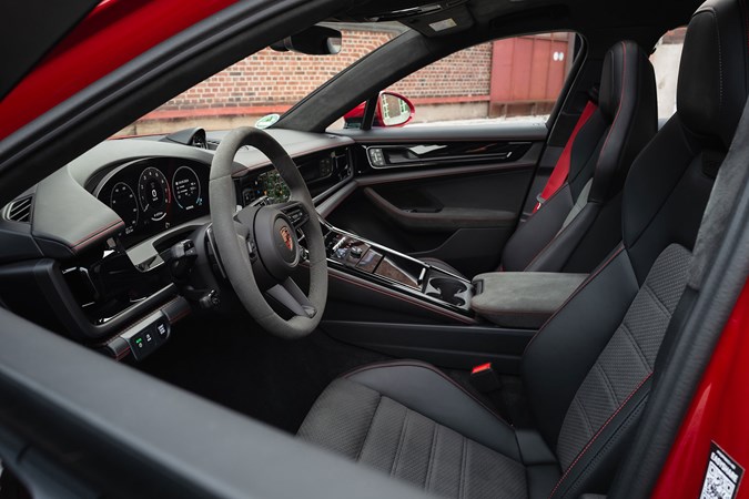 Porsche Panamera GTS: dashboard and interior, black upholstery