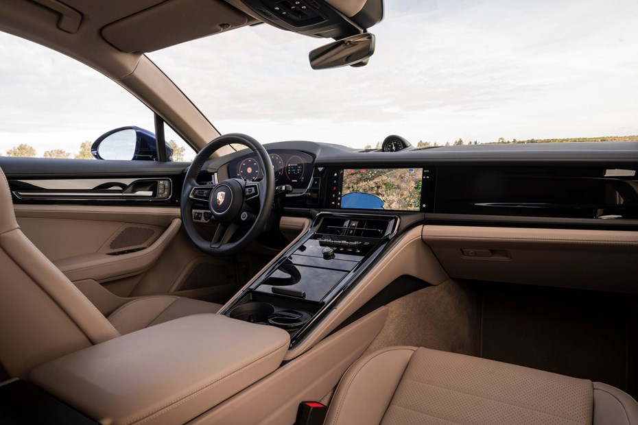 Porsche Panamera interior