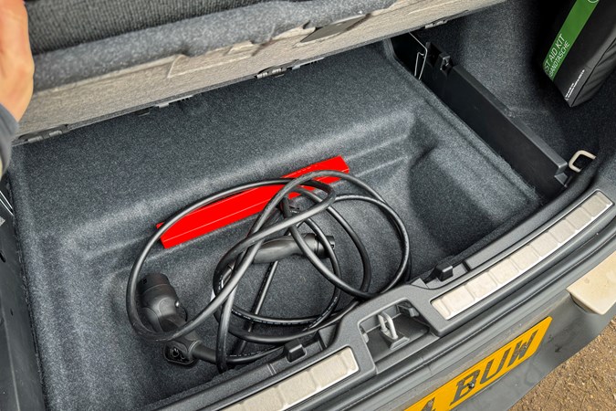 Handy underfloor storage in the EC40's boot