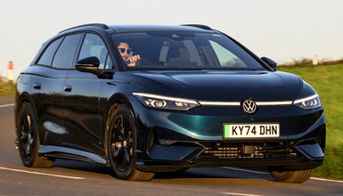 Volkswagen ID.7 Tourer review (2024) | Parkers