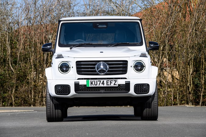 Mercedes G580 in white front