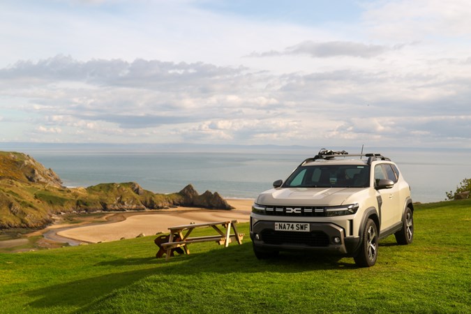Dacia Duster front