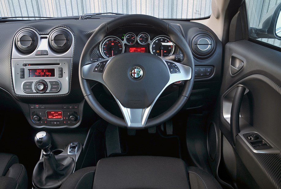 Used Alfa Romeo Mito Hatchback (2009 - 2018) interior