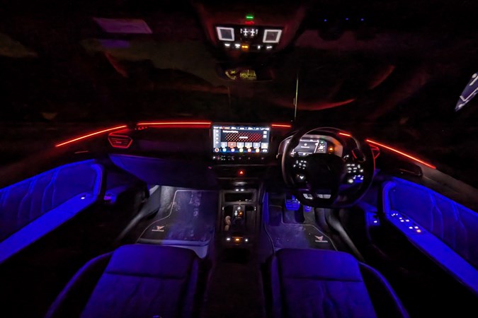 Cupra Formentor interior LEDs