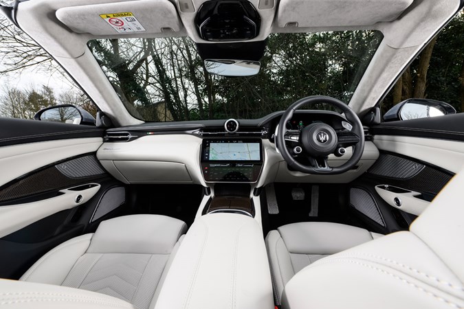 Maserati GranCabrio Folgore interior