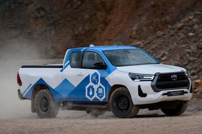 The Toyota Hilux hydrogen uses an extended-cab pickup body.