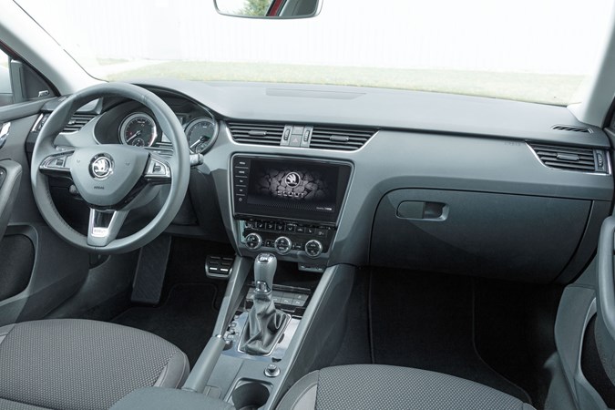 The Skoda Octavia Scout has a simple dash layout