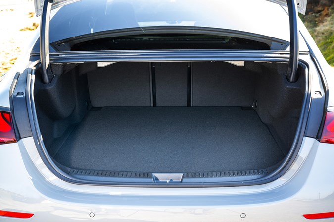 Mercedes-AMG E53 boot space