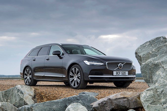 Volvo V90 returns to the UK: front three quarter static, grey paint