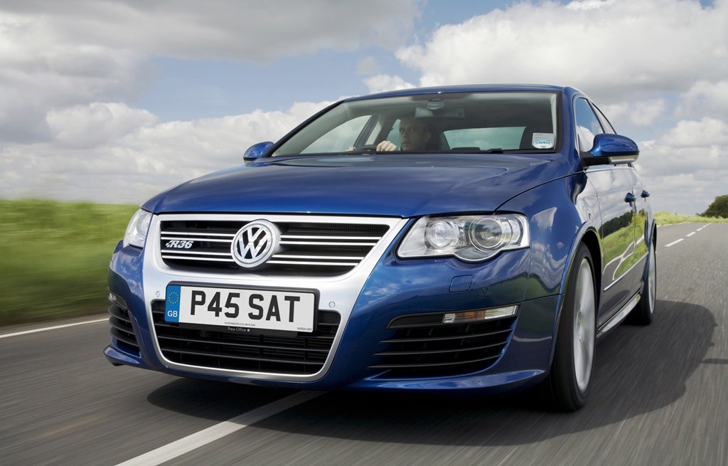 Used Volkswagen Passat R36 (2008 - 2010) boot space & practicality