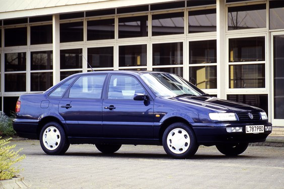 Volkswagen Passat Saloon (88-97) specifications data