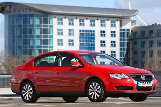 Volkswagen Passat Saloon (05-10) specifications data