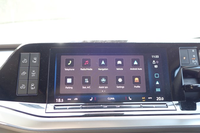 Close-up image of Volkswagen California infotainment system display