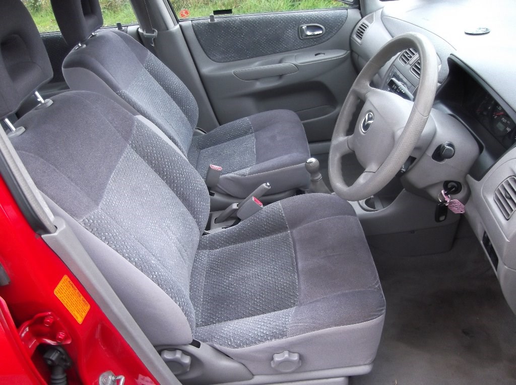 Mazda premacy outlet isofix