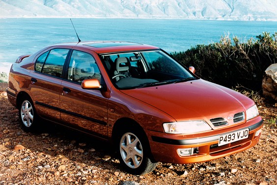 Nissan Primera Hatchback (96-99) specifications data