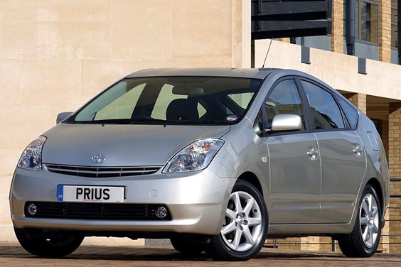 Toyota Prius Hatchback (04-09) specifications data