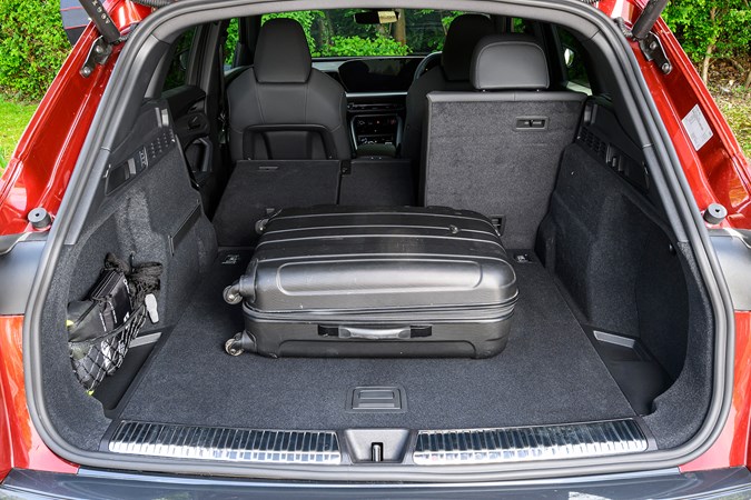 Audi Q5 review, boot size, black, suitcase, split seats up | Parkers
