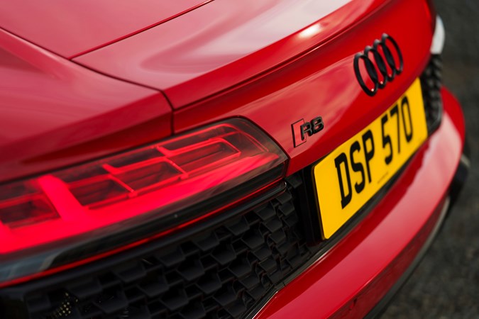 Audi R8 badge