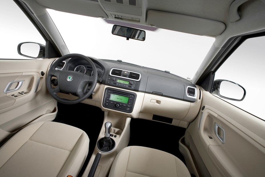 Used Skoda Roomster Hatchback (2006 - 2015) interior