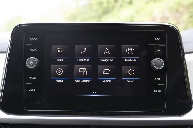 Volkswagen T-Roc 2024 infotainment system display