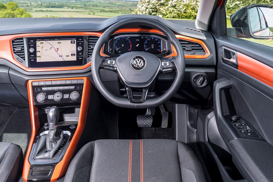 Volkswagen T-Roc (2024) interior